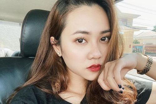 Nữ chính Người ấy là ai phát hiện bạn trai ngoại tình qua tài khoản lạ