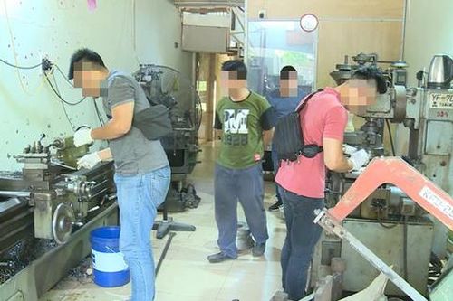 Xưởng sản xuất súng K59 ở đất Cảng bị triệt phá thế nào?