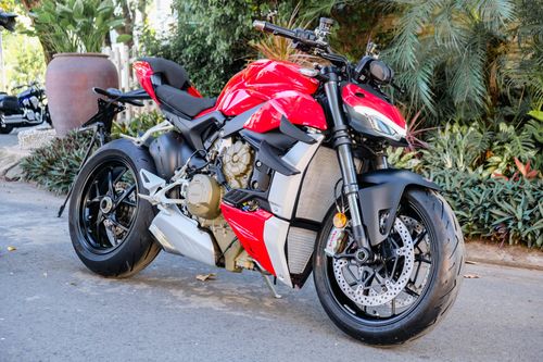 Chi tiết Ducati Streetfighter V4 đầu tiên Việt Nam, giá hơn 1 tỷ đồng