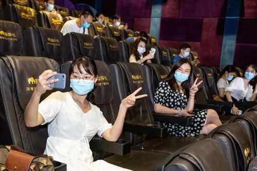 Phòng vé Trung Quốc thu về hơn 3 triệu NDT ngày đầu mở cửa trở lại