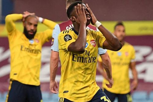 Kết quả bóng đá Ngoại hạng Anh: Arsenal thua sốc Aston Villa, Man City đá như dạo chơi vẫn thắng