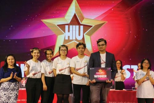 Sôi động cuộc thi tiếng Anh 'HIU English contest'