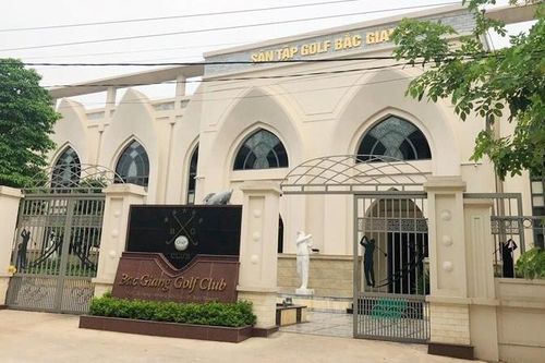 Biến đất công viên Hoàng Hoa Thám thành sân tập golf