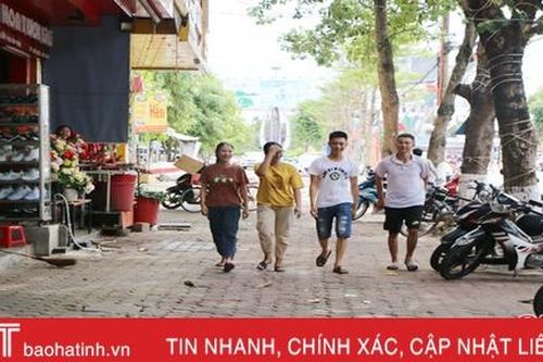 Phố xá Hà Tĩnh thoáng, sạch sau gần 1 tuần ra quân lập lại trật tự đô thị