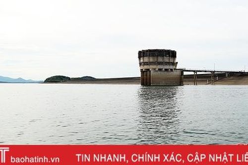 Giữ an toàn các đại thủy nông để phát huy khả năng 'cắt' lũ ở Hà Tĩnh