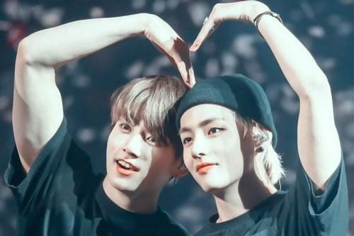 Những cặp idol sở hữu 'combo nhan sắc' đỉnh cao trong các nhóm nhạc Kpop