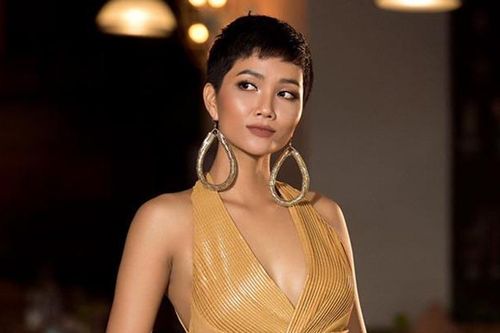 H'Hen Niê được bạn trai tặng nhẫn: 'Để dành để gom được nhẫn đặc biệt hơn'