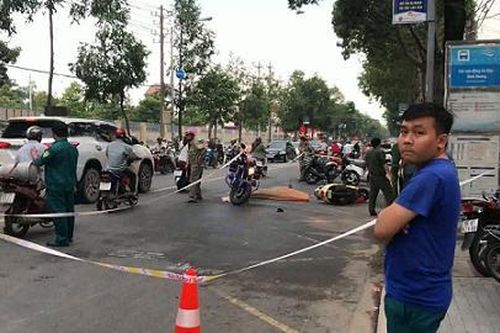Bình Dương: Hai mẹ con thương vong sau va chạm với xe ô tô