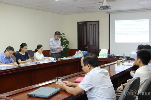 Chế phẩm sinh học phân hủy nhựa cây: Hóa giải thách thức trong sản xuất giấy