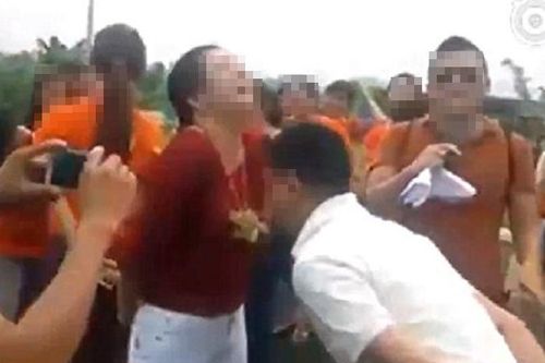 Bạn đang tiếp tay cho các trò chơi tập thể tục tĩu nếu không dám từ chối