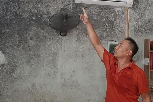 Hoảng hồn viên gạch rơi từ công trình nhà 19 tầng xuống giường ngủ nhà dân