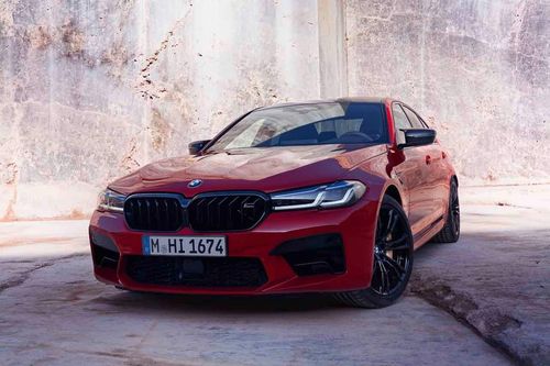 BMW M5 Competition 2021 - xe hiệu suất cao, giá không dễ chịu