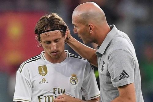 Modric chuẩn bị tinh thần chia tay Real Madrid