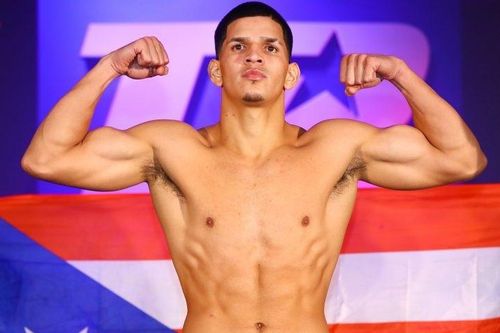 Berlanga - võ sĩ quyền anh toàn thắng knock-out trong hiệp một
