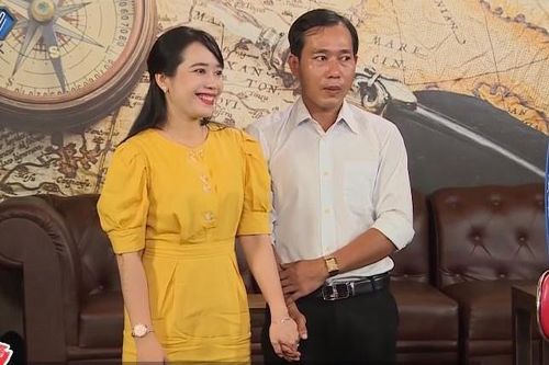Cô giáo phải lòng bố đơn thân kém tuổi, đã có 2 con