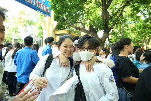 Hôm nay (23/7), Hà Nội công bố đáp án đề thi vào lớp 10