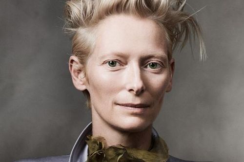 Tilda Swinton nhận giải Thành tựu trọn đời LHP Venice: 'Tắc kè hoa' màn bạc