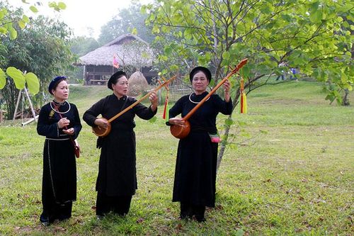 Truyền hình trực tiếp lễ đón bằng di sản UNESCO đối với thực hành Then