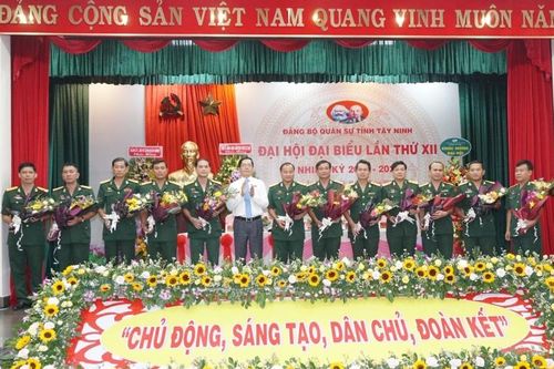 Giữ vững ổn định chính trị, chủ quyền biên giới