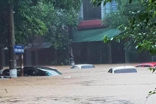 Mặt trận Tổ quốc Việt Nam thăm hỏi, hỗ trợ đồng bào Hà Giang