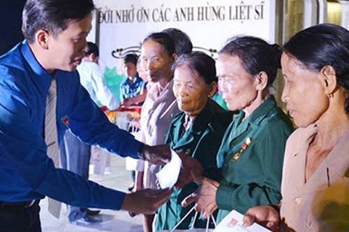 Chúng ta phải đi tìm...