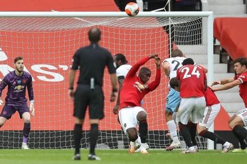 Cựu danh thủ Gary Neville đã chỉ trích gay gắt về Paul Pogba