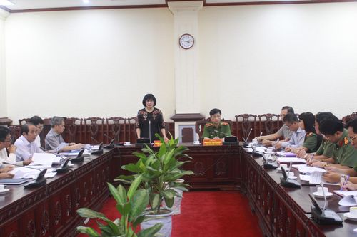 Thống nhất lực lượng bảo vệ an ninh, trật tự cơ sở: Đảm bảo không tăng biên chế và ngân sách