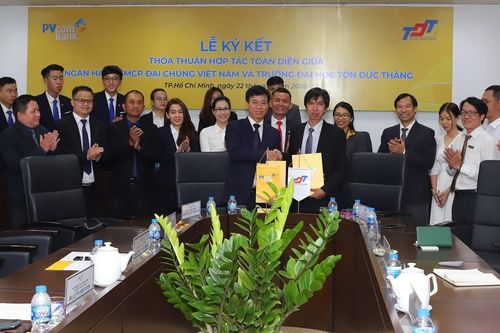PVcomBank ký kết hợp tác toàn diện cùng trường Đại học Tôn Đức Thắng
