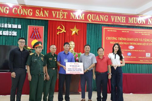 Him Lam Land thăm, tặng quà 10 trung tâm điều dưỡng thương binh nặng và người có công