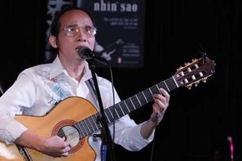 Giai điệu tình yêu thăng hoa trong bóng tối số phận