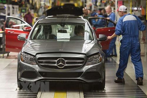 Hãng sản xuất ôtô Daimler lỗ ròng gần 2 tỷ Euro trong quý 2