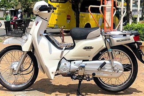 Choáng với Honda Super Cub 110 'đời cổ' có giá bán ngang ngửa SH 150 2020