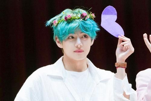 Khám phá 20 sự thật ít ai biết về V (BTS) - người đàn ông đẹp trai nhất thế giới năm 2020