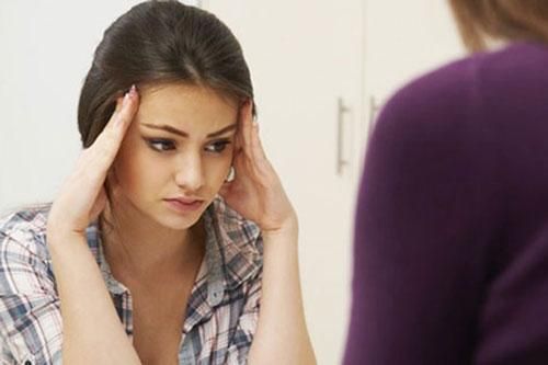 Đang bàn tiệc đám cưới cho em chồng thì bỗng cô ấy nhìn rồi tỉnh bơ đòi vợ chồng tôi 4,5 tỷ
