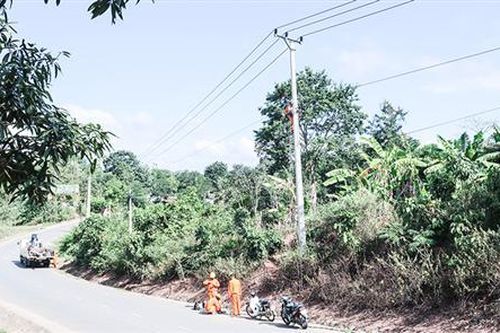 Ngành điện chung tay xây dựng nông thôn mới