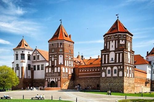 Lịch sử thăng trầm tạo nên vẻ đẹp trường tồn của quần thể lâu đài Mir, Belarus