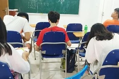 Triển khai chương trình giáo dục phổ thông 2018, học sinh có còn phải học thêm?