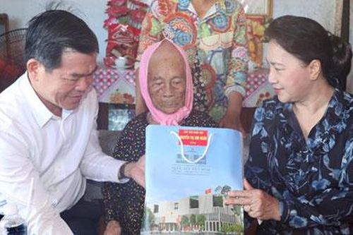 Chủ tịch Quốc hội Nguyễn Thị Kim Ngân làm việc tại tỉnh Bà Rịa - Vũng Tàu