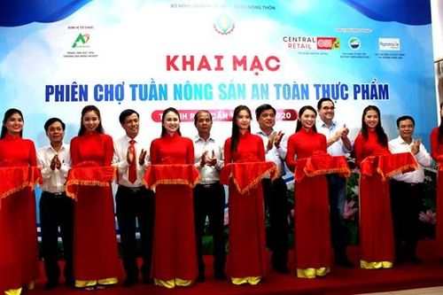 Cần Thơ: Khai mạc phiên chợ tuần nông sản an toàn thực phẩm