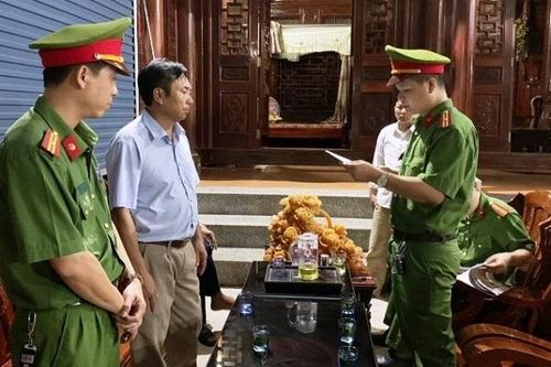 Nghệ An: Bắt giám đốc công ty liên quan đến sai phạm trong Đề án phát triển dân tộc Ơ Đu