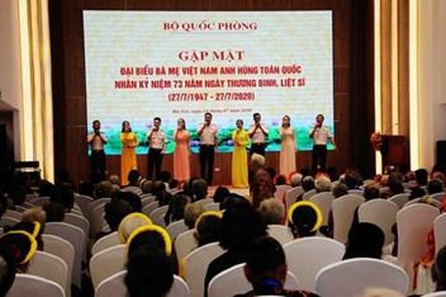 Bộ Quốc phòng gặp mặt đại biểu Bà Mẹ Việt Nam Anh hùng toàn quốc