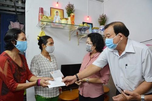 Gói hỗ trợ còn để sót nhiều hộ khó khăn vì dịch Covid-19