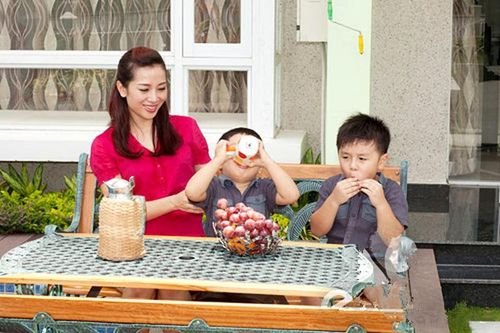 Á hậu Thu Hương bị đồn là 'tú bà' sở hữu khối tài sản khủng thế nào?