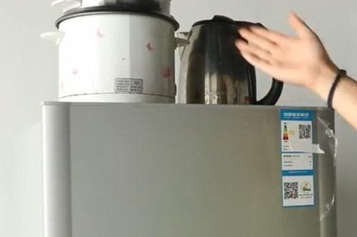 Bỏ ngay 3 thứ này trên nóc tủ lạnh nếu không đừng trách tiền điện tăng vù vù