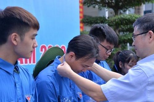 Sinh viên Hà Nội tưng bừng xuất quân Mùa hè xanh 2020