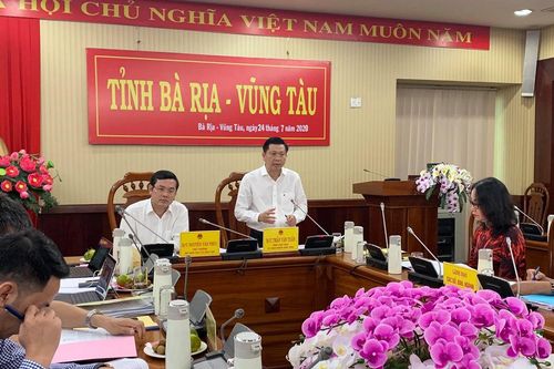Thứ trưởng Nguyễn Văn Phúc: Cân nhắc thật kỹ việc lựa chọn trưởng điểm thi