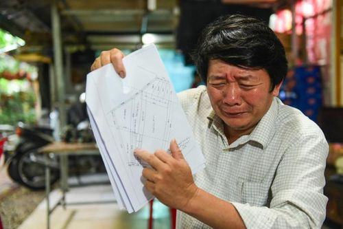 Bản tin pháp luật 8H: Hôm nay, xét xử giám đốc thẩm vụ đương sự định 'nhảy lầu'