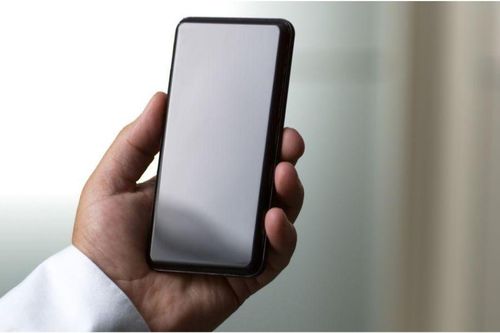 Kính cường lực của Corning rơi từ độ cao 2m không vỡ