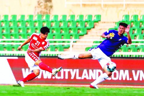 Hà Nội 'đại chiến' TP Hồ Chí Minh trên sân Thống Nhất