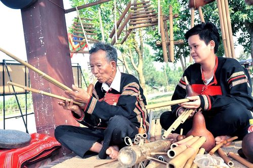 Nghệ nhân Ama H'Loan: Giữ hồn nhạc cụ Ê Đê